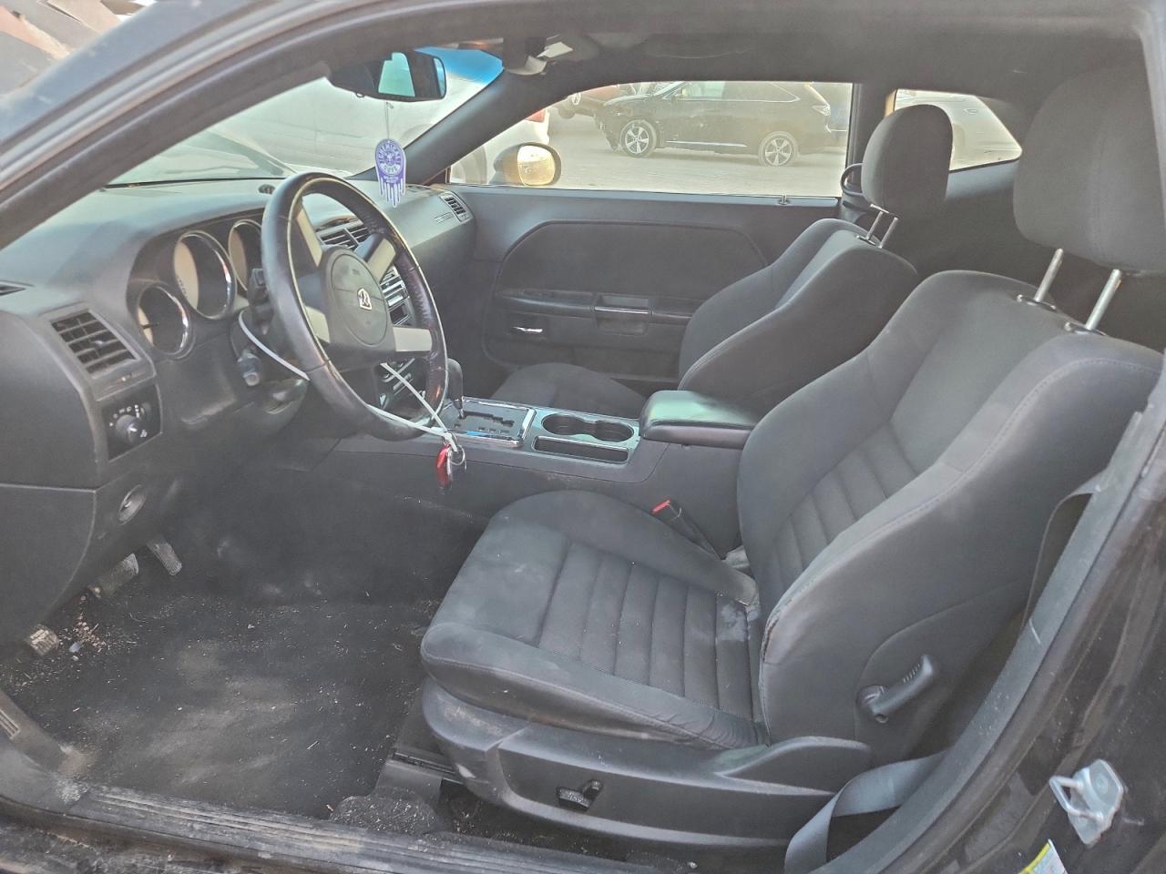 2010 Dodge Challenger r