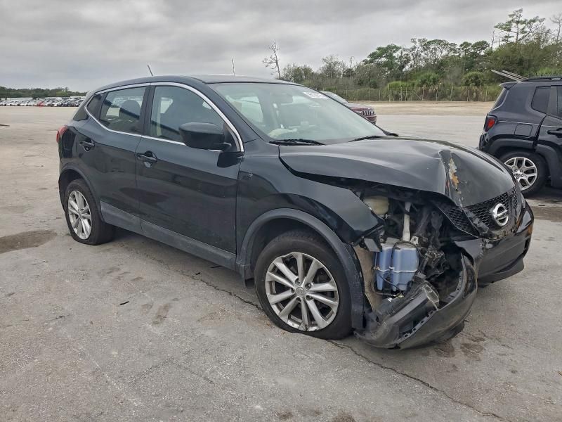 2017 Nissan Rogue Sport s