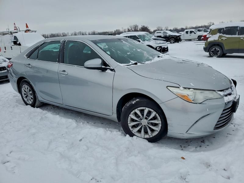 2016 Toyota Camry le