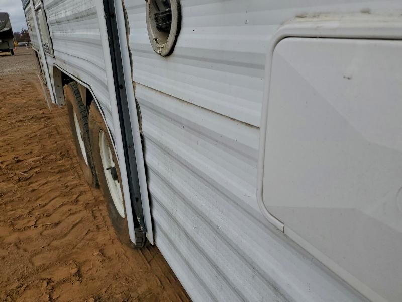 2000 Fleetwood Travel