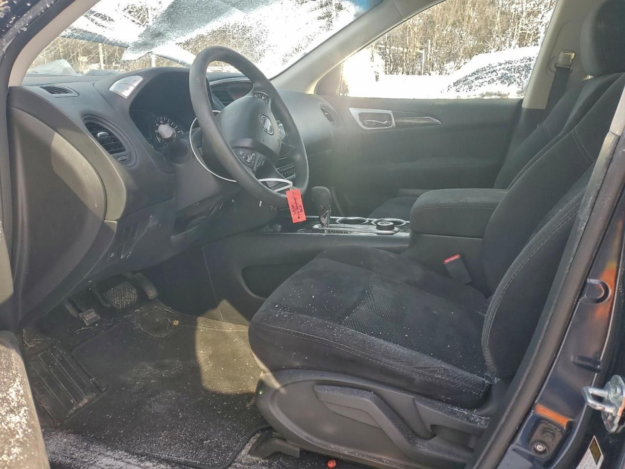 2015 Nissan Pathfinder s