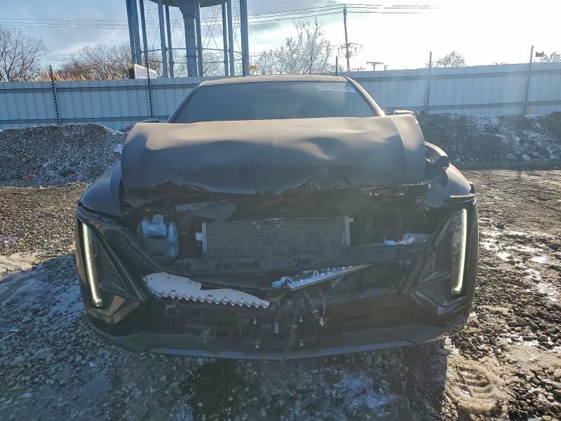 2024 Cadillac Lyriq Sport