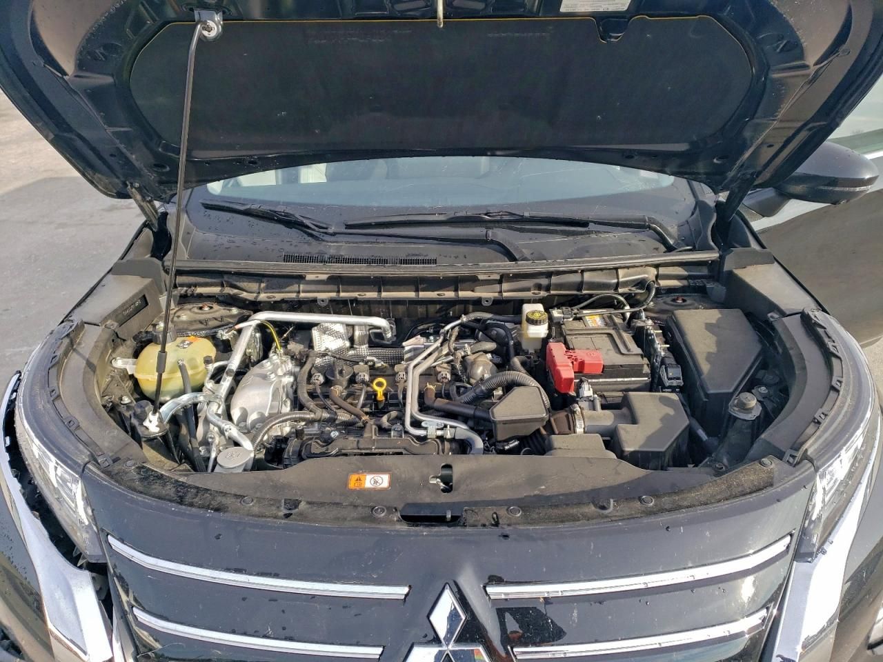 2025 Mitsubishi Outlander se