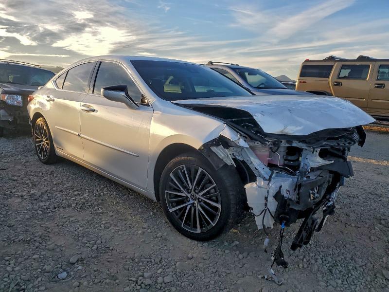 2022 Lexus Es 300h Base