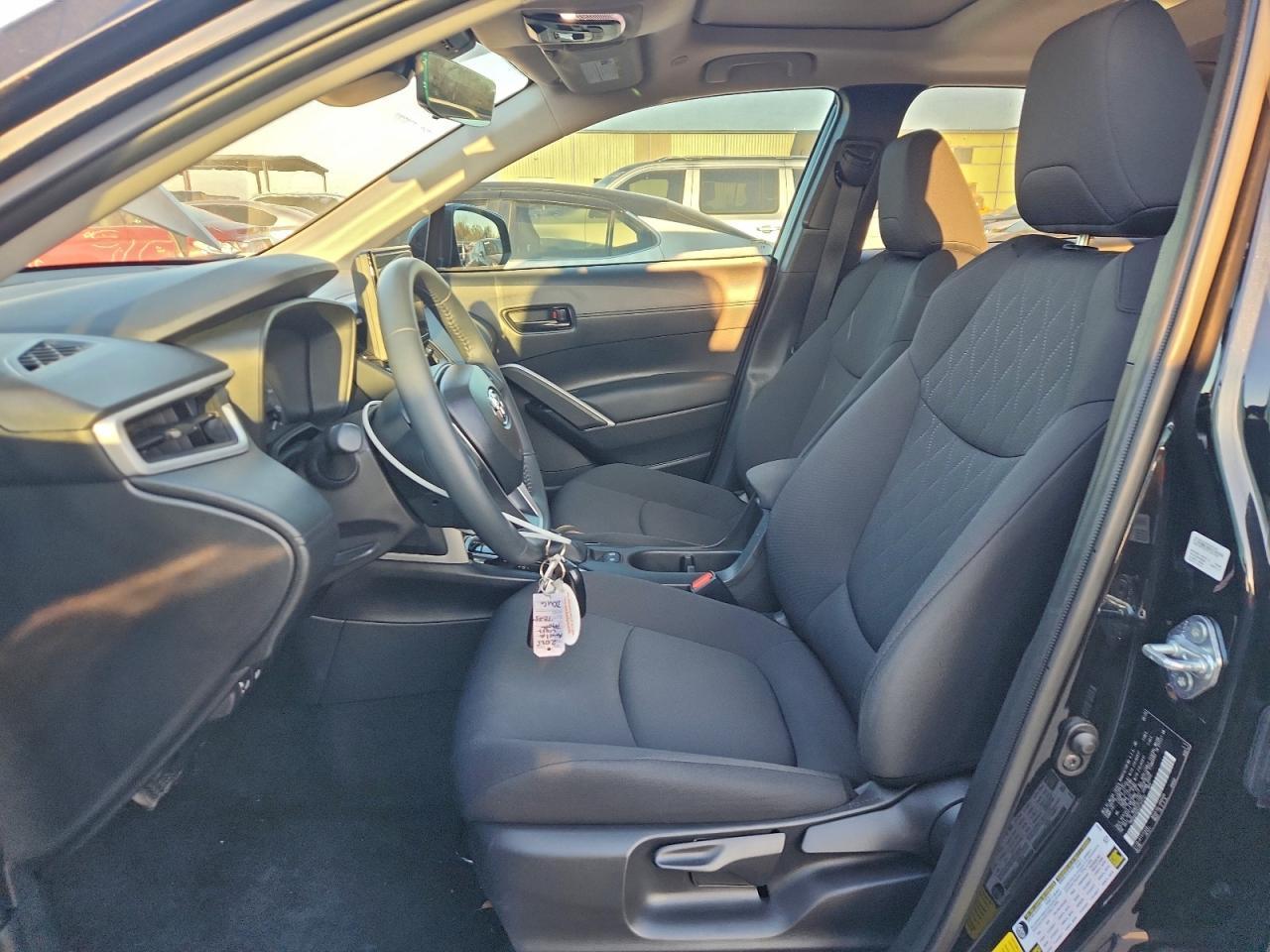 2025 Toyota Corolla Cross le