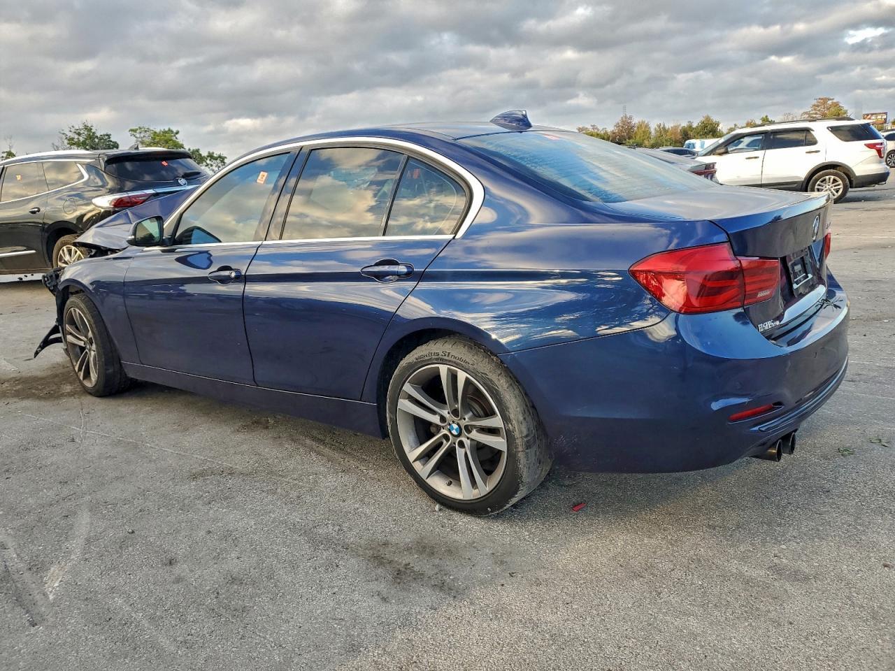 2017 BMW 330 i