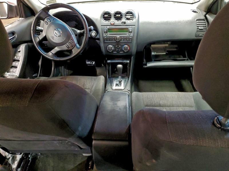 2010 Nissan Altima Base