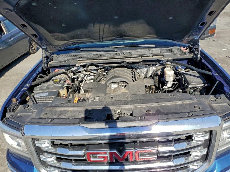 2017 GMC Sierra K1500 slt