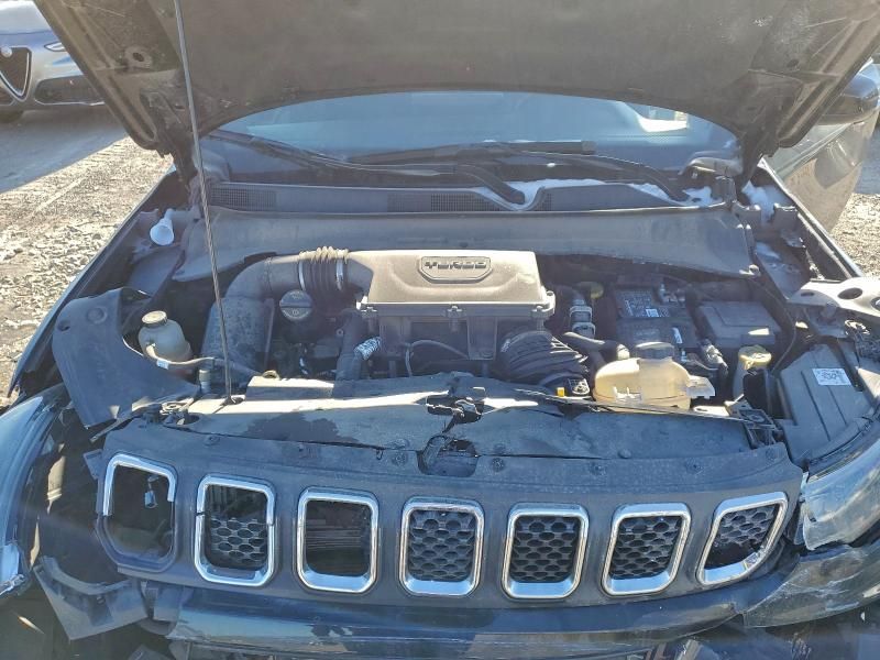 2023 Jeep Compass Latitude lux