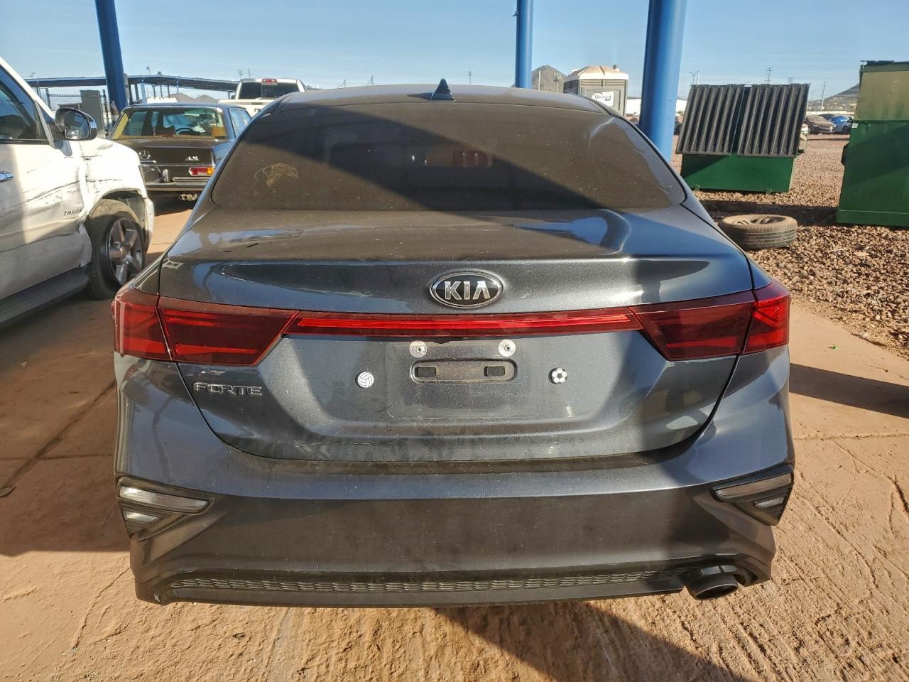 2021 KIA Forte fe