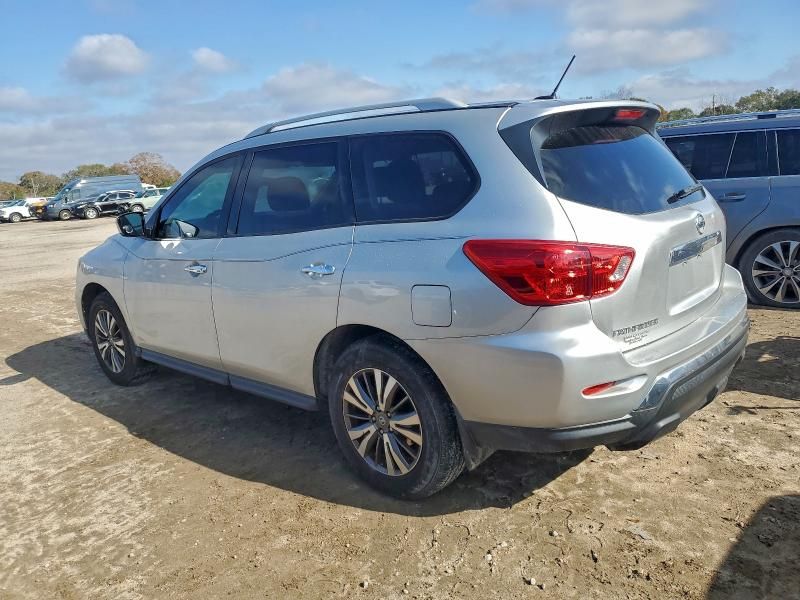 2017 Nissan Pathfinder s