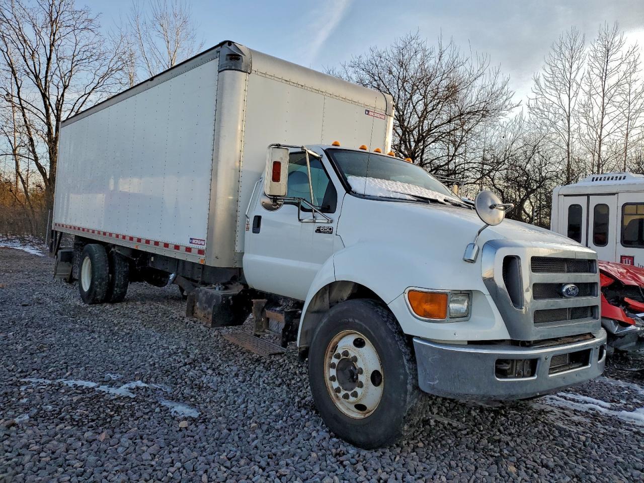 2015 Ford F650 Super Duty BOX Truck