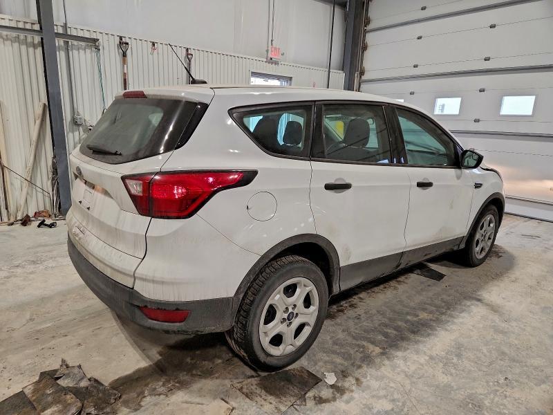 2019 Ford Escape s