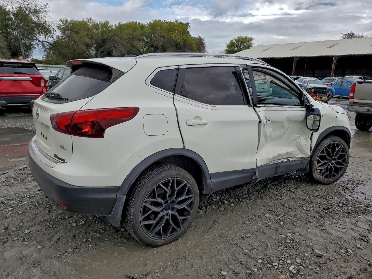 2017 Nissan Rogue Sport s