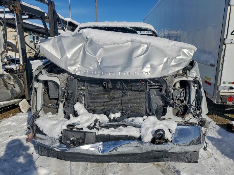 2020 Ford F350 Super Duty Truck Cab AND Chassis