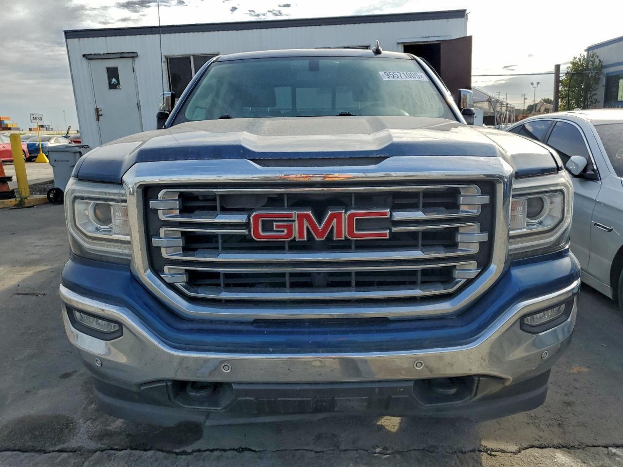 2017 GMC Sierra K1500 slt