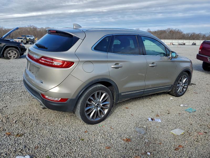 2015 Lincoln Townhouse MKC