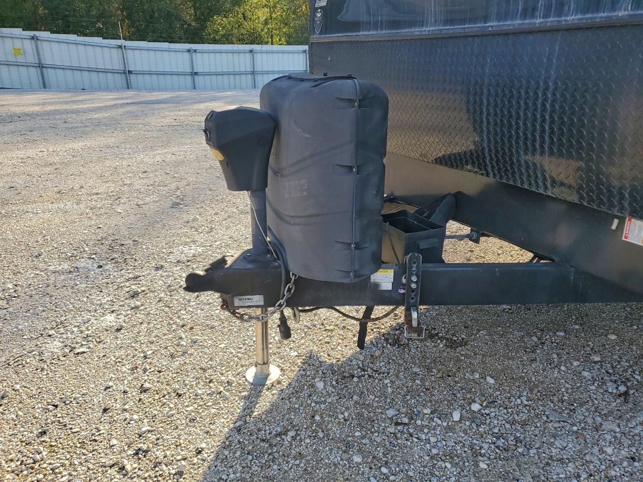 2018 Lacrosse Luxury LIT