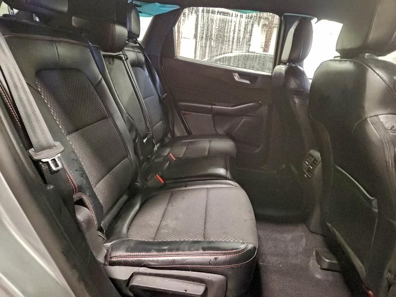 2023 Ford Escape st Line