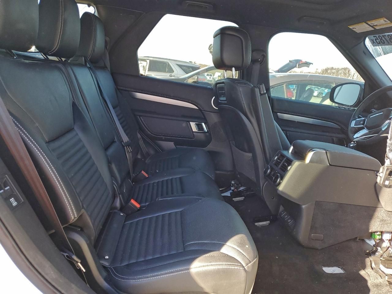 2024 Land Rover Discovery Dynamic se