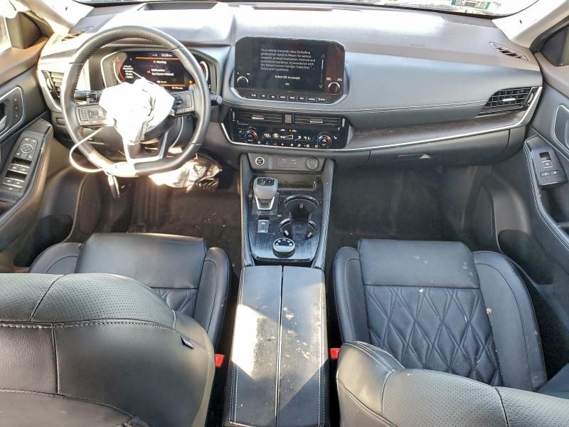 2022 Nissan Rogue Platinum