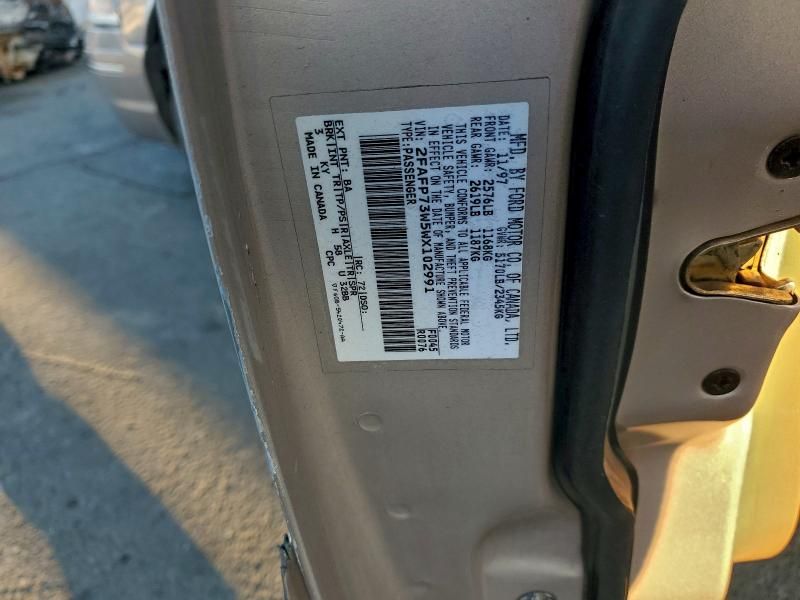 1998 Ford Crown Victoria