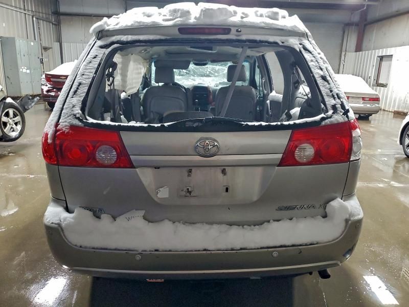 2008 Toyota Sienna xle