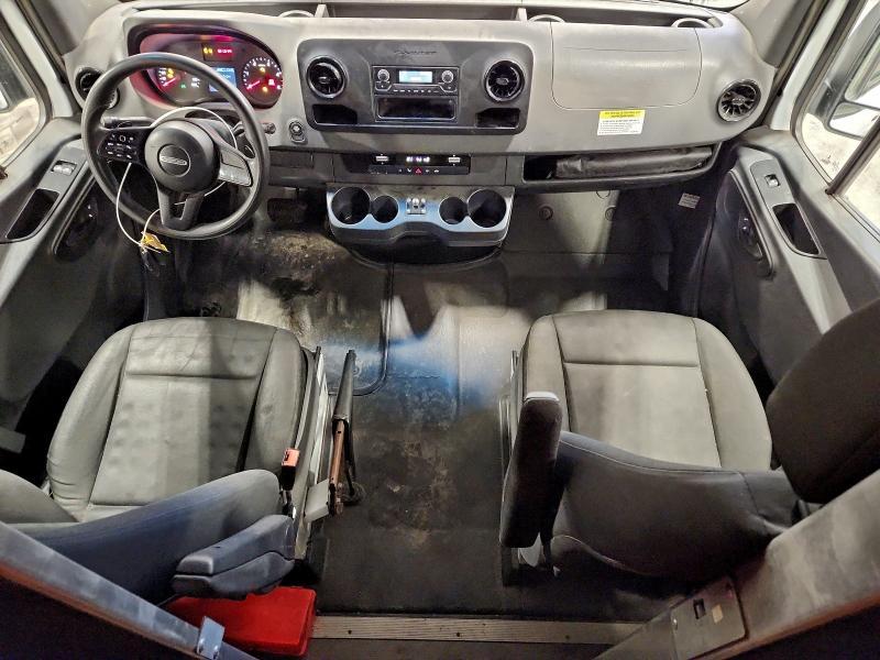 2019 Freightliner Sprinter 2500 Delivery Van