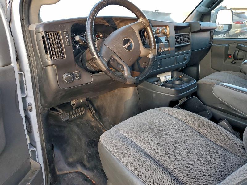 2017 GMC Savana Utility / Service Van