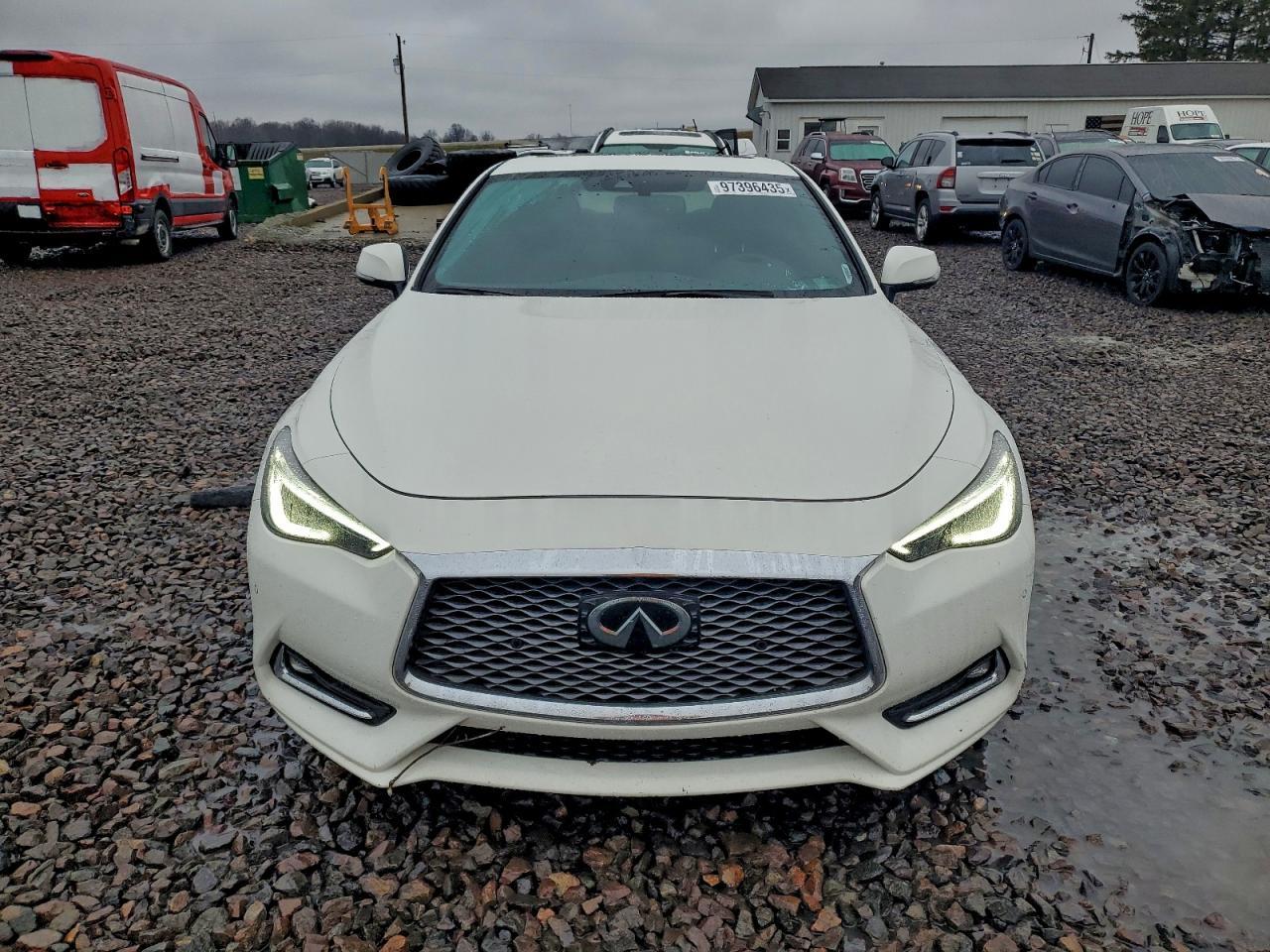 2017 Infiniti Q60 Premium