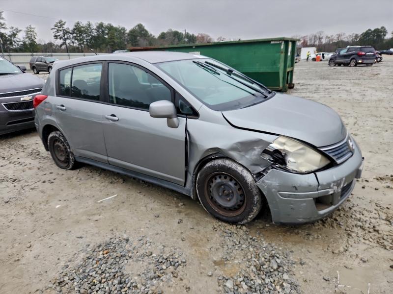2009 Nissan Versa s