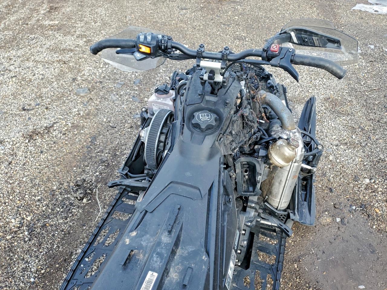 2021 Renegade 2021 SKI-DOO Snowmobile