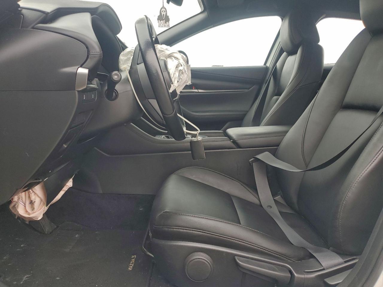 2021 Mazda 3 Select