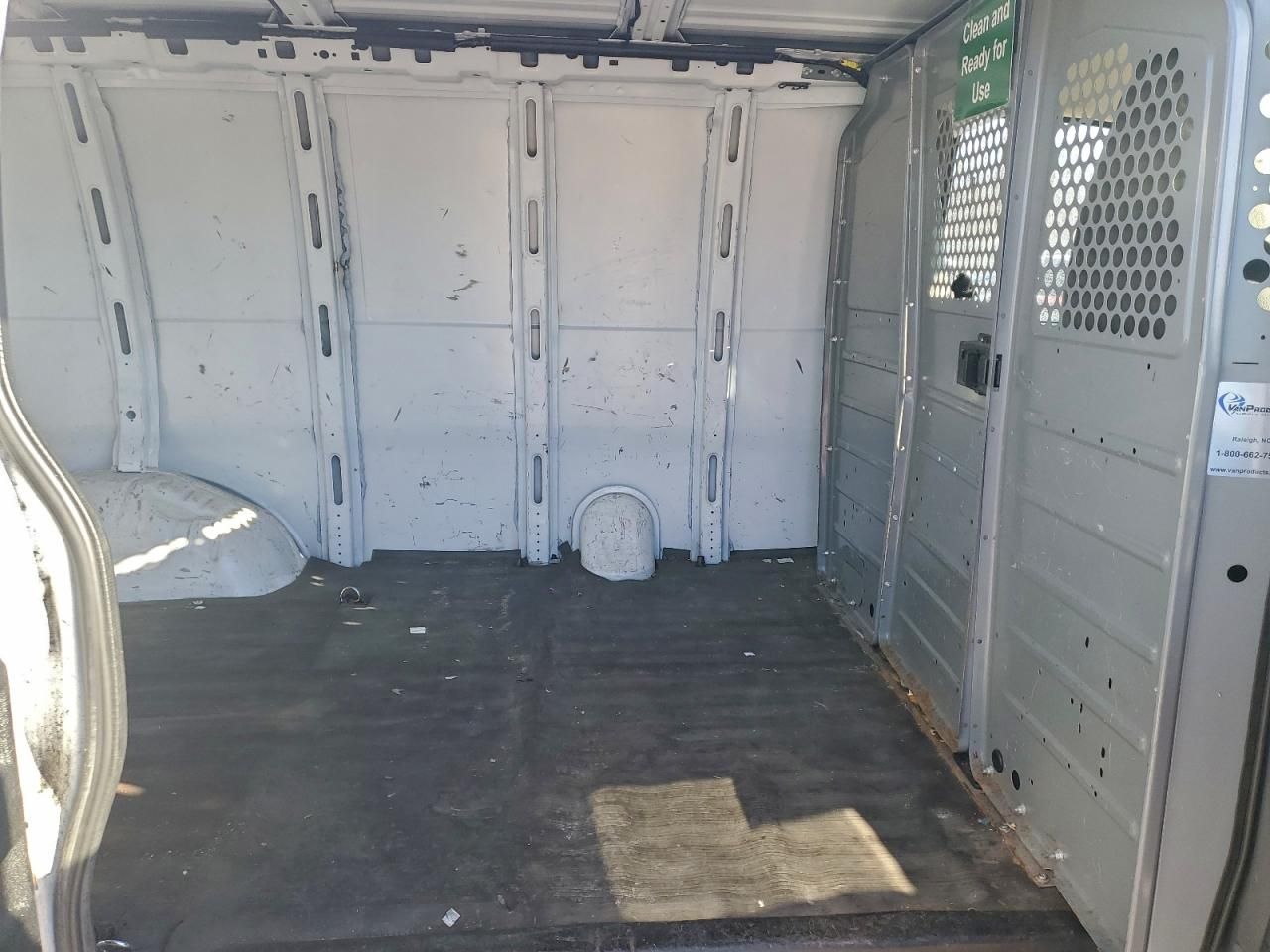 2017 Chevrolet Express G2500