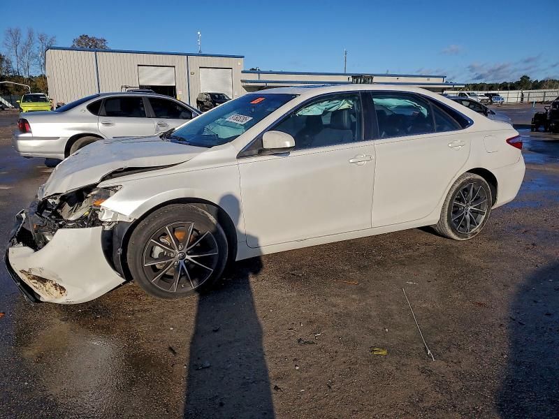 2017 Toyota Camry le