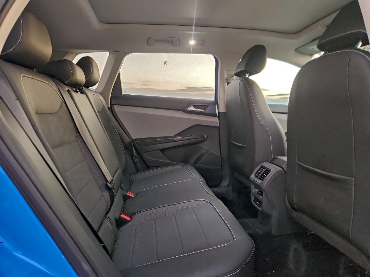2024 Volkswagen Taos se