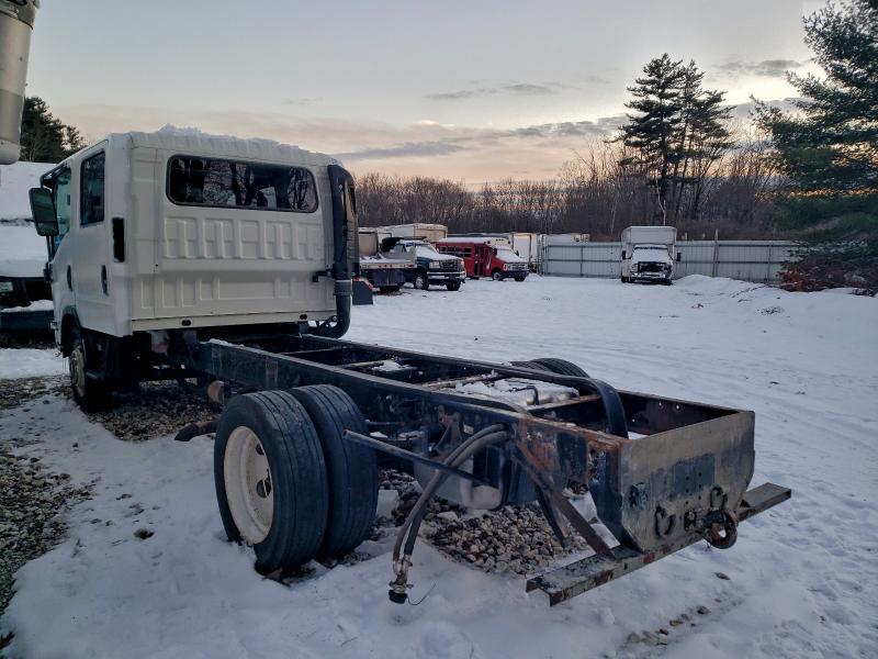 2022 Isuzu NRR Truck Cab AND Chassis