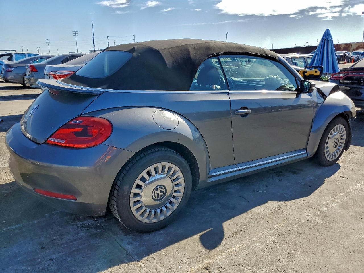 2013 Volkswagen Beetle
