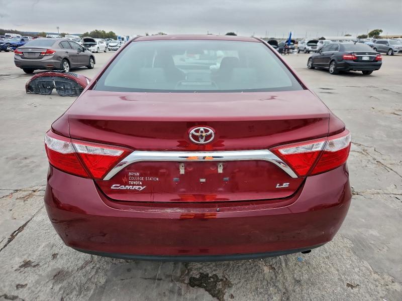 2016 Toyota Camry le