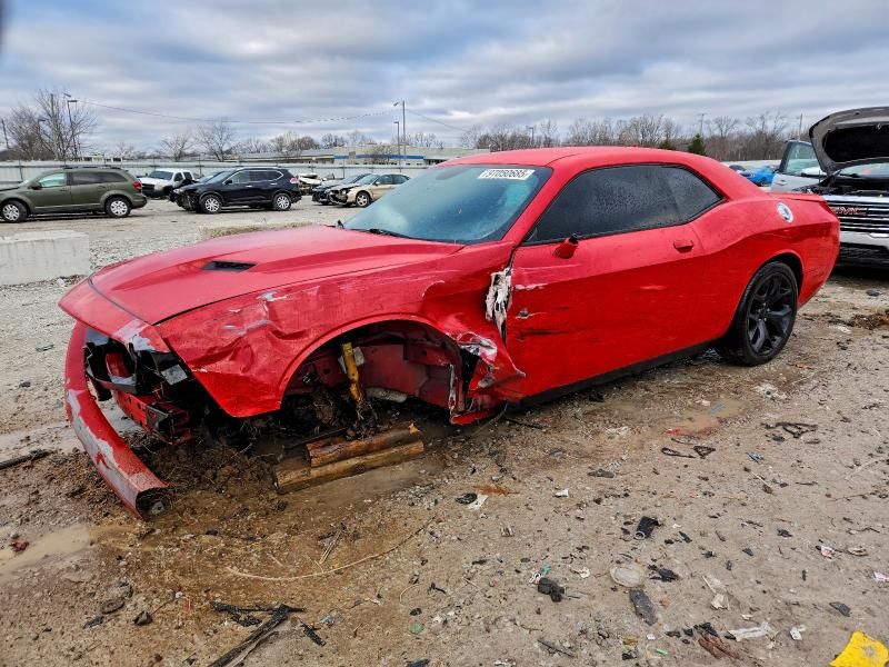 2016 Dodge Challenger sxt