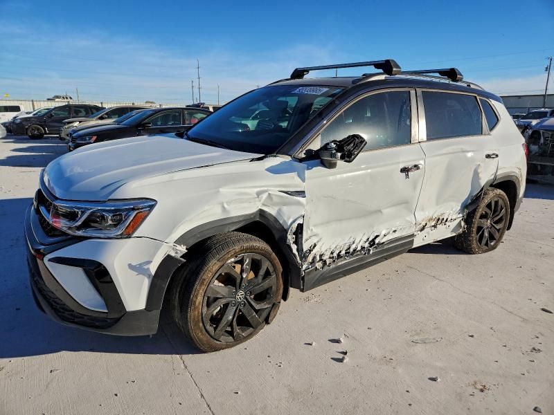 2024 Volkswagen Taos se