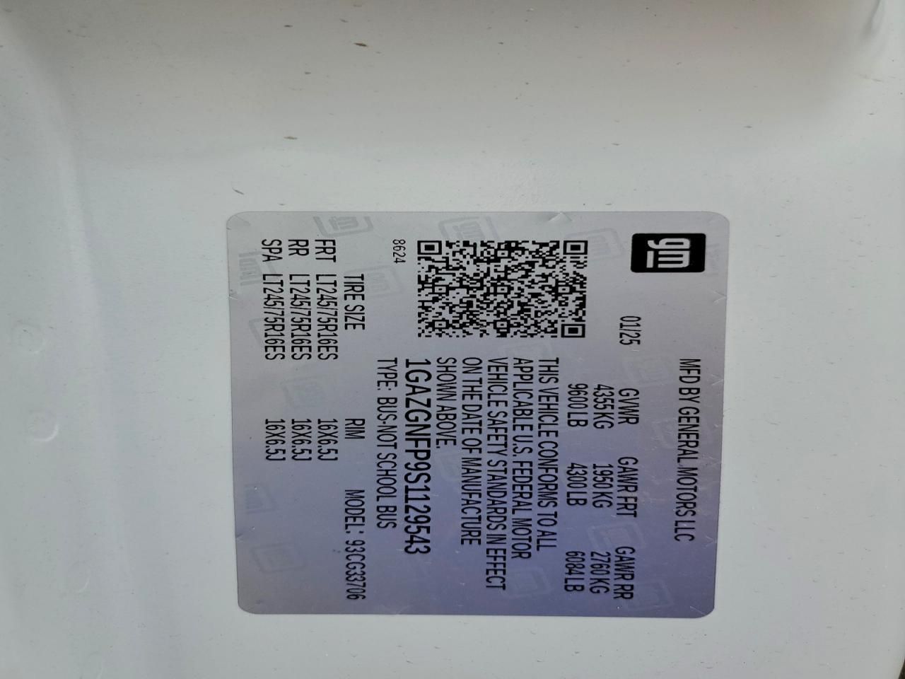 2025 Chevrolet Express G3500 LS Passenger RWD 3500 Extended Wheel