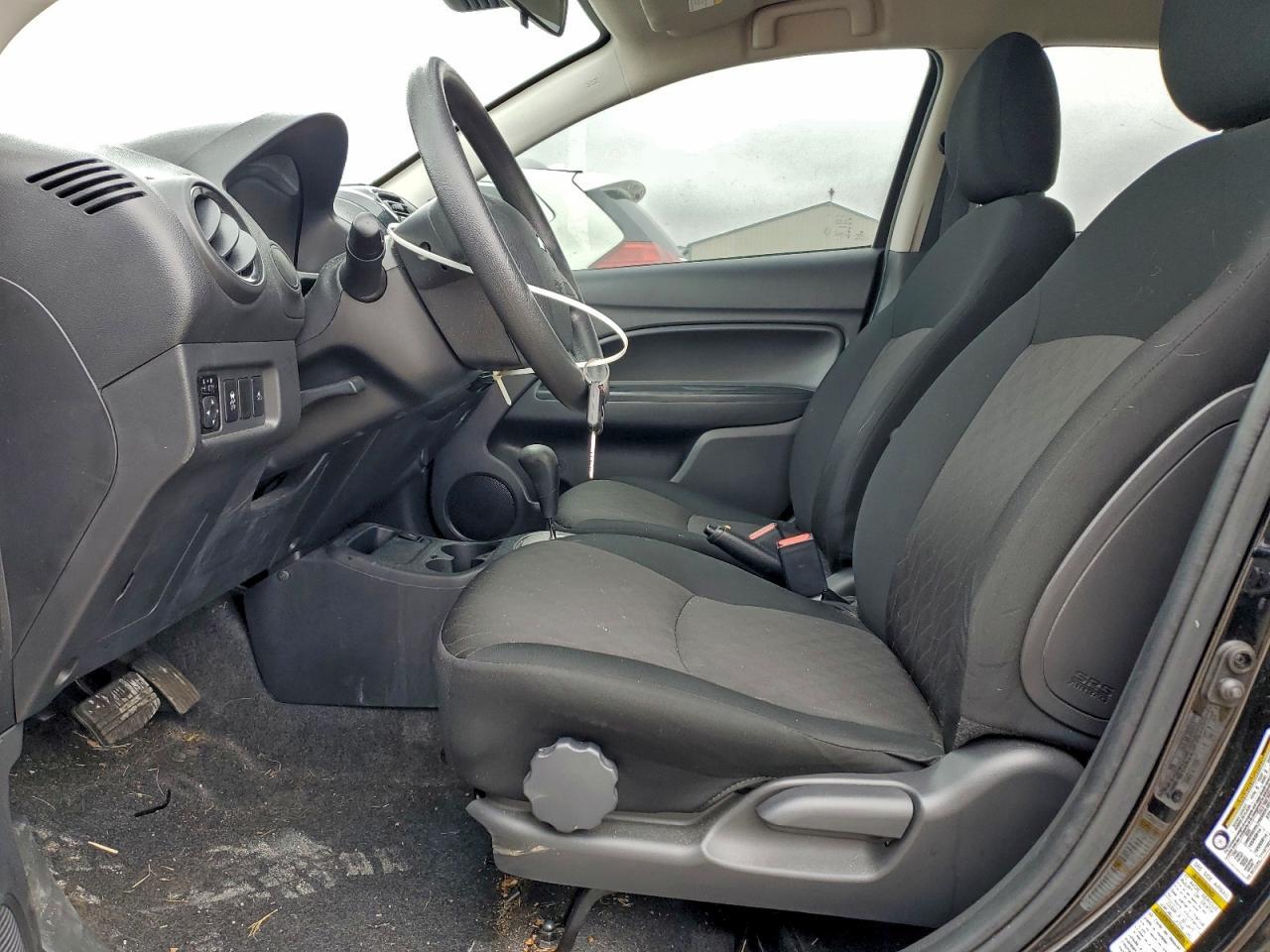 2024 Mitsubishi Mirage es