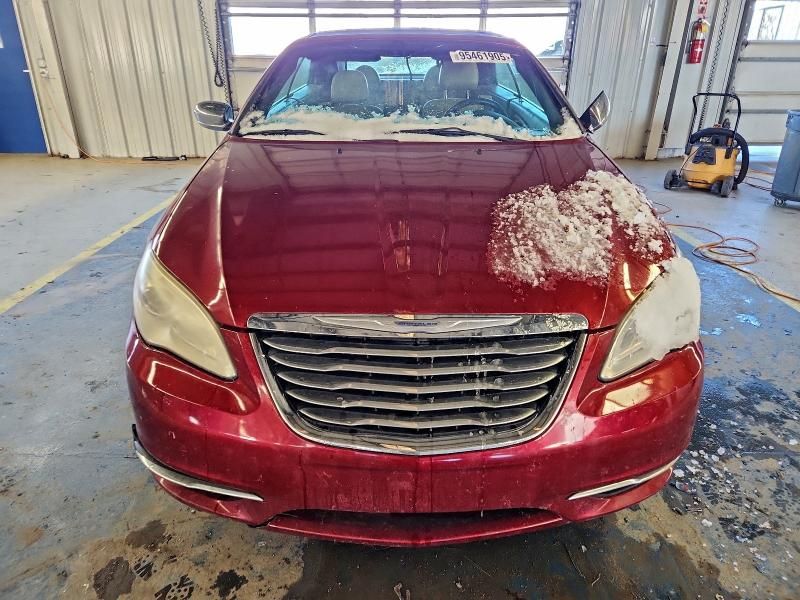 2012 Chrysler 200 Limited