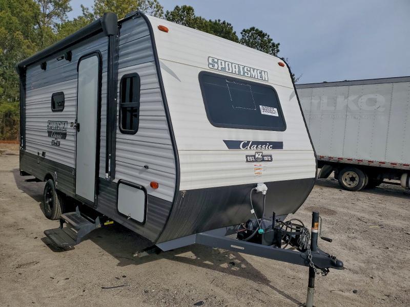 2022 KZ RV Sportsman Camper