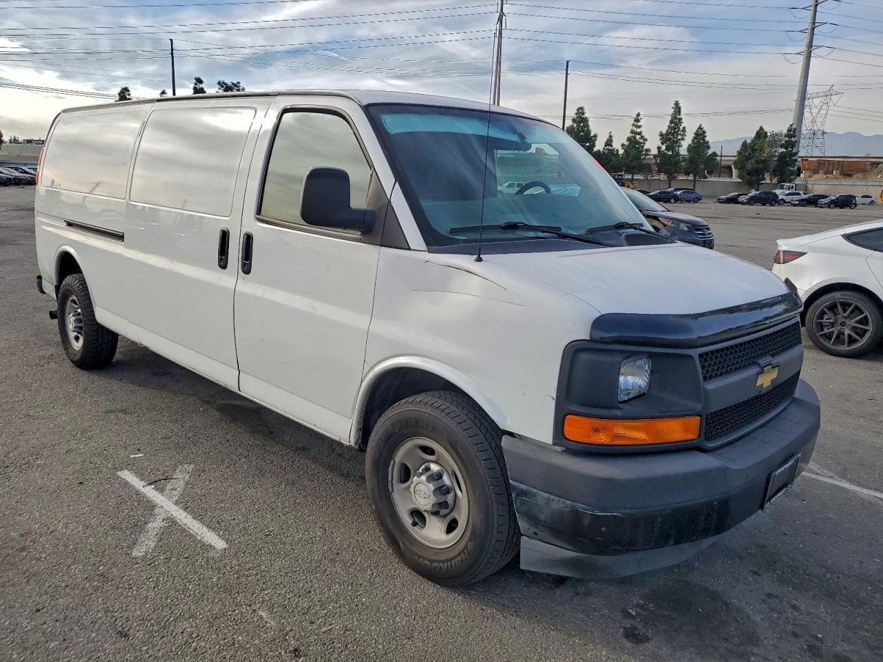 2017 Chev Express G2500
