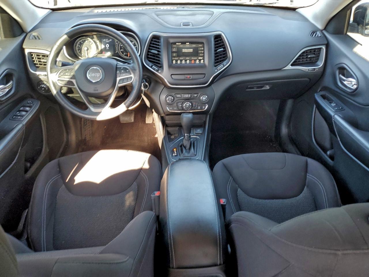 2019 Jeep Cherokee Latitude