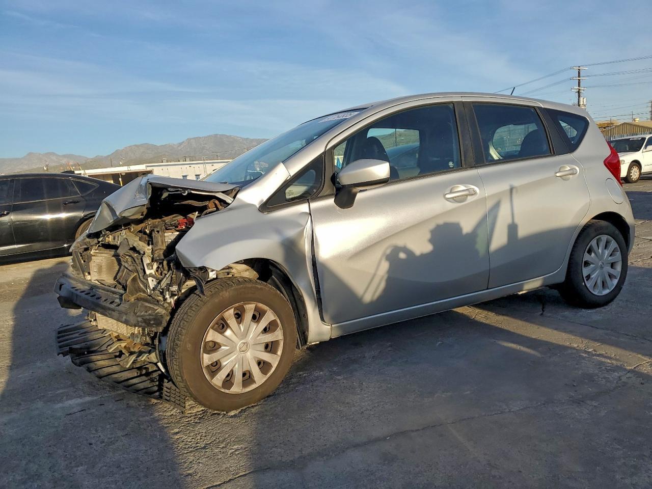 2016 Niss Versa Note sv