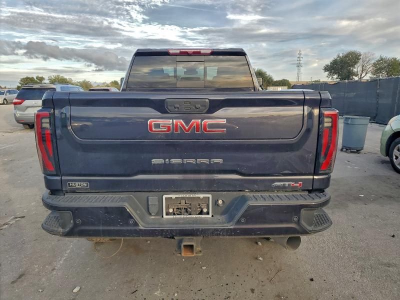 2024 GMC Sierra K2500 AT4