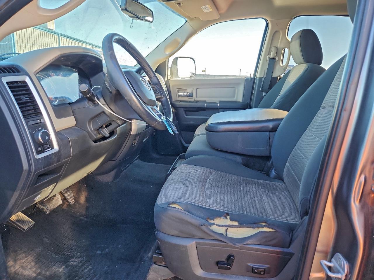 2012 Dodge Ram 1500 slt